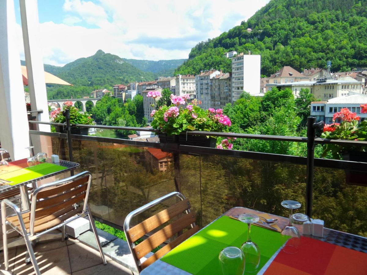 Jura Hotel Restaurant Le Panoramic サン・クロード エクステリア 写真