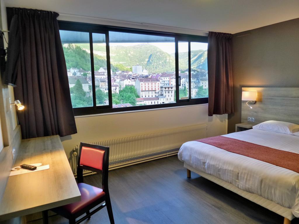 Jura Hotel Restaurant Le Panoramic サン・クロード エクステリア 写真